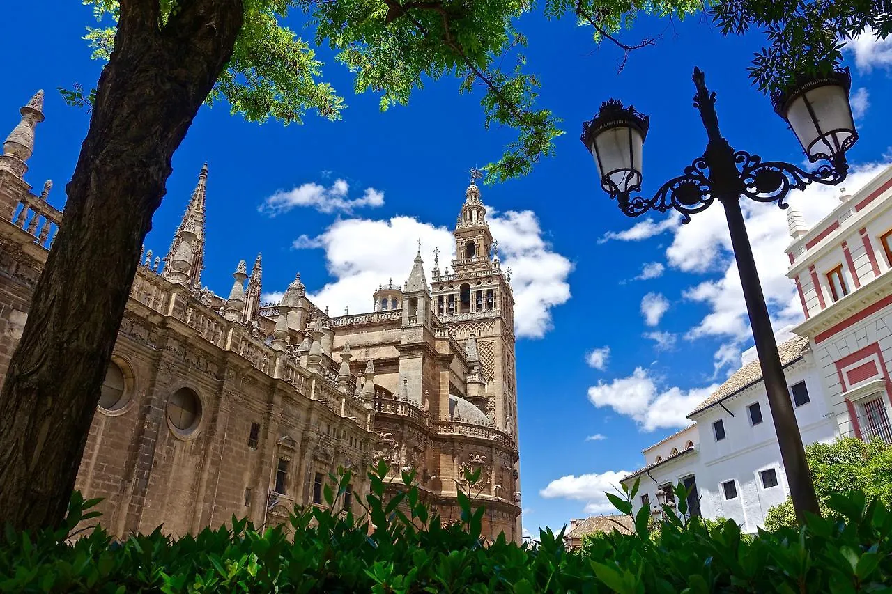 Apartamento Hostly Acetres 1A Loft In City Center, Comunal Terrace, Fibre,Parking Optional Sevilha Espanha