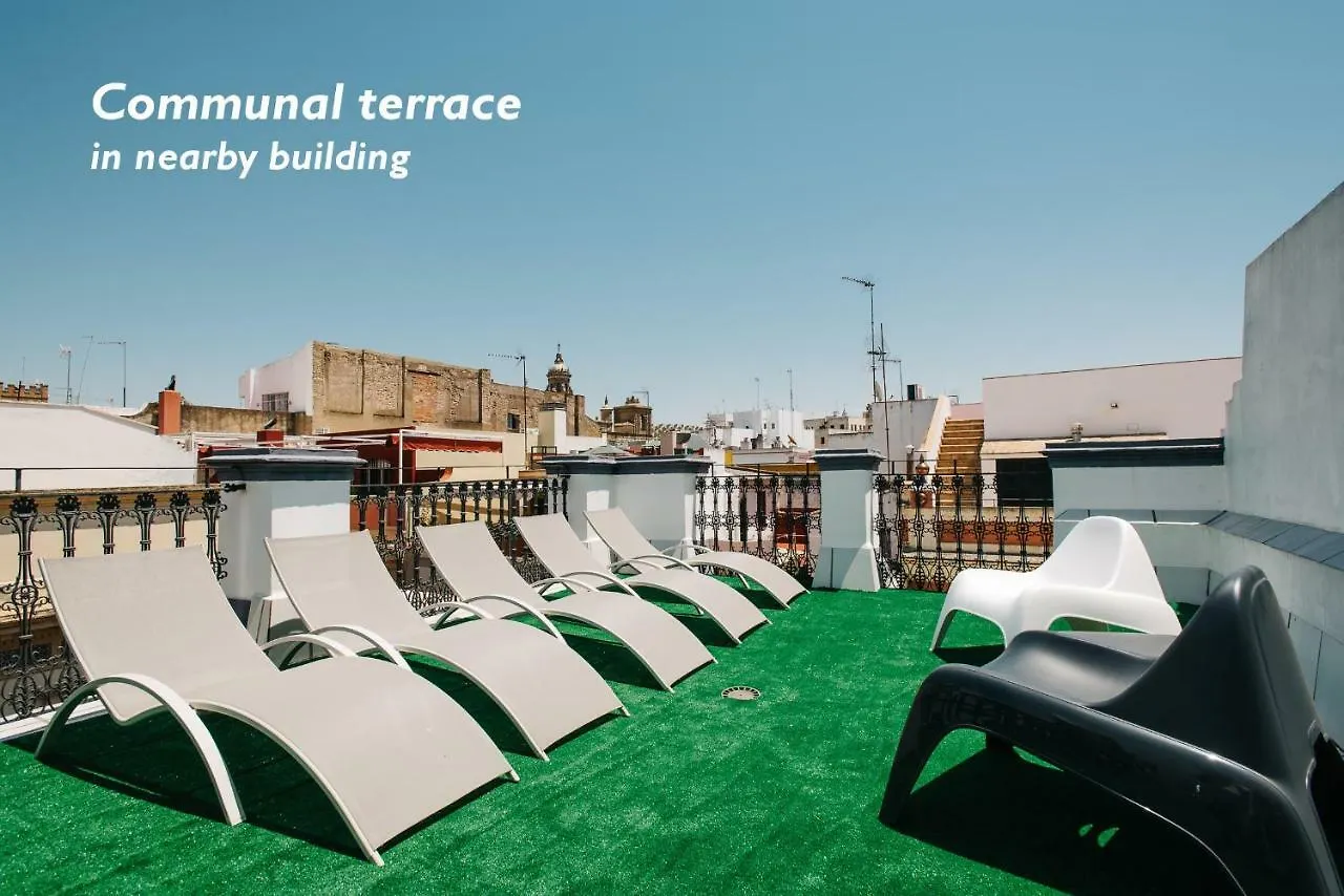 아파트 Hostly Acetres 1A Loft In City Center, Comunal Terrace, Fibre,Parking Optional 세비야